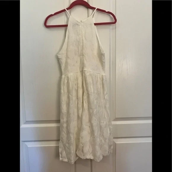 AQUA BLOOMINGDALE’S M Lace High-Neck Sleeveless Mini Dress - Picture 4 of 10